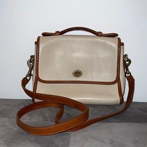 Vintage Coach Court Purse Leather. Cream/Brown With Detachable Strap Made In USA